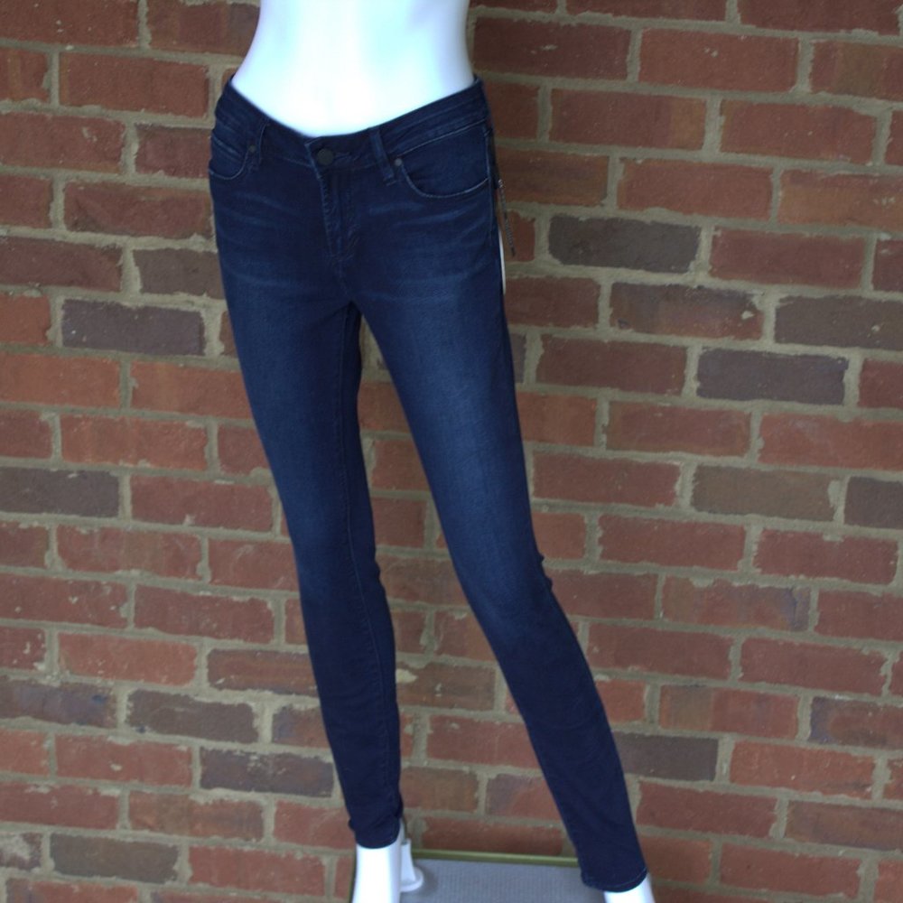 NWT | Articles of Society Los Angeles | Classic Skinny Jeans | MYA Sinclair | 26